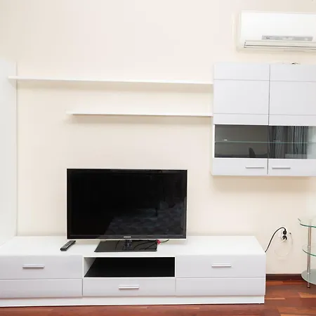 Charming 1br Steps From South Park Apartment Sofia